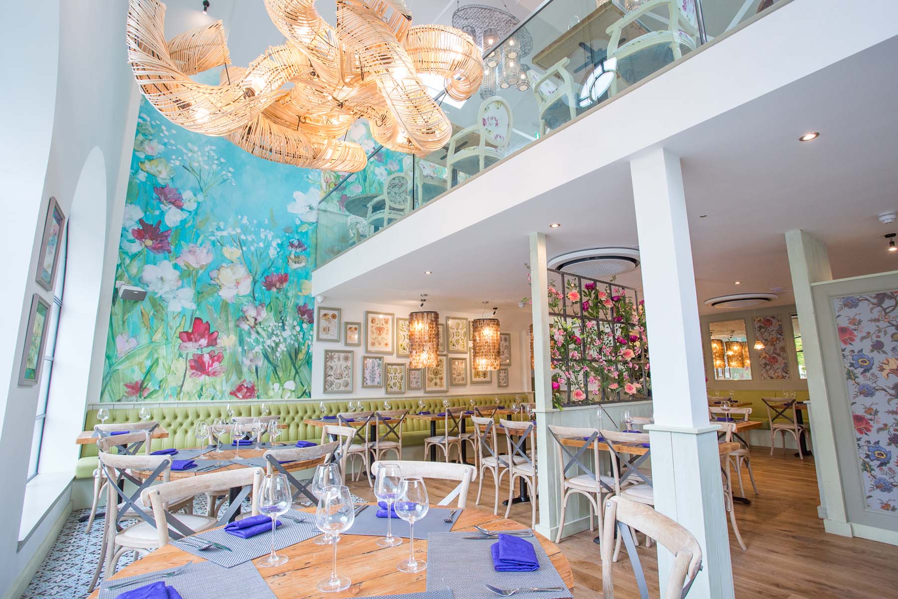 Thai Restaurant in Harpenden for EatIn or Takeaway Giggling Squid