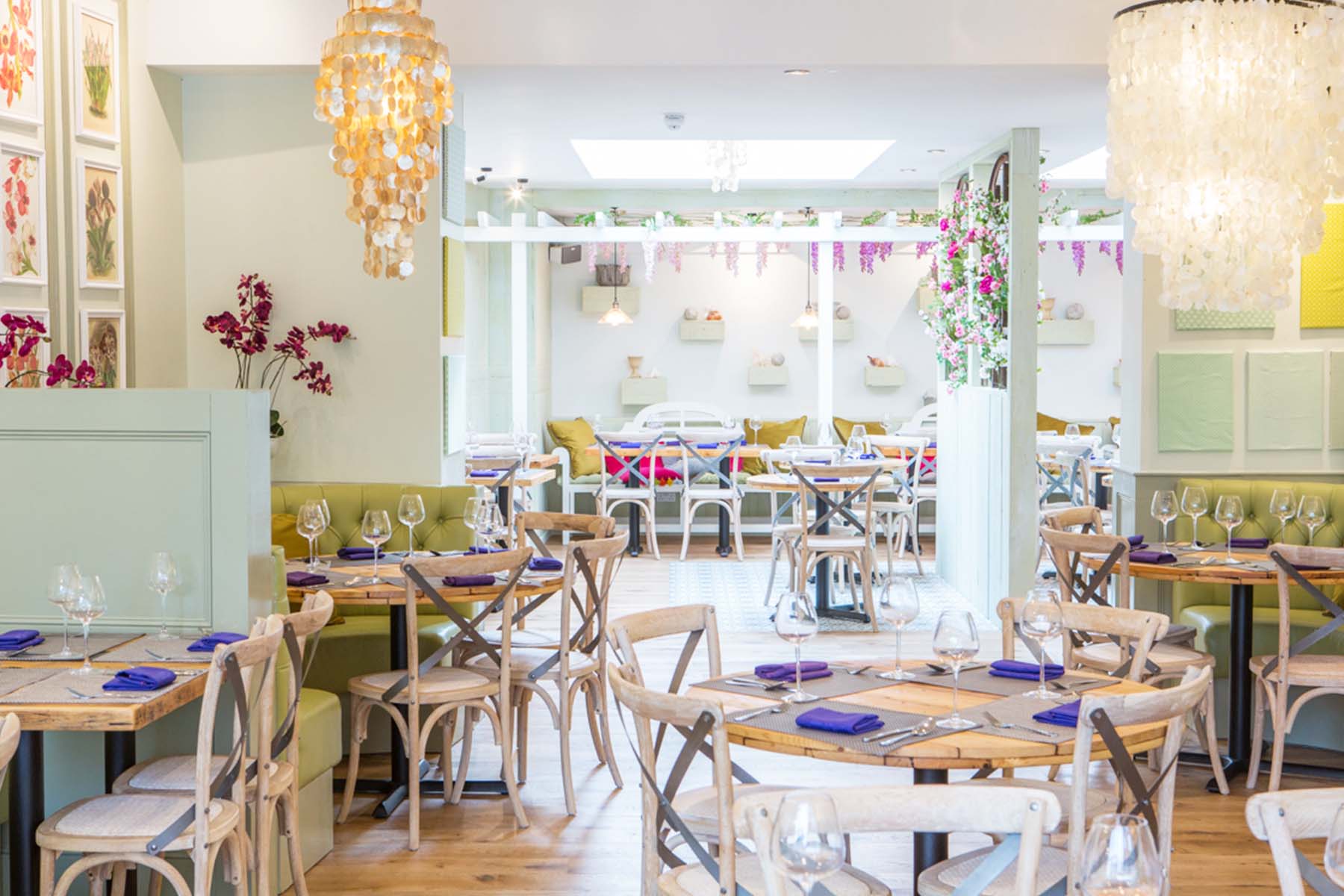 Thai Restaurant in Kingston for EatIn or Takeaway Giggling Squid