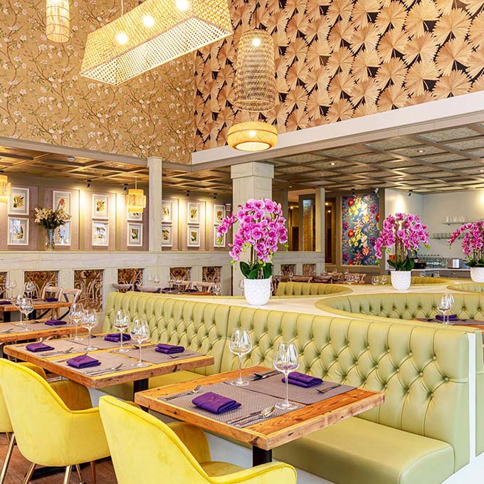 Thai Restaurant in Leamington Spa for EatIn or Takeaway Giggling Squid